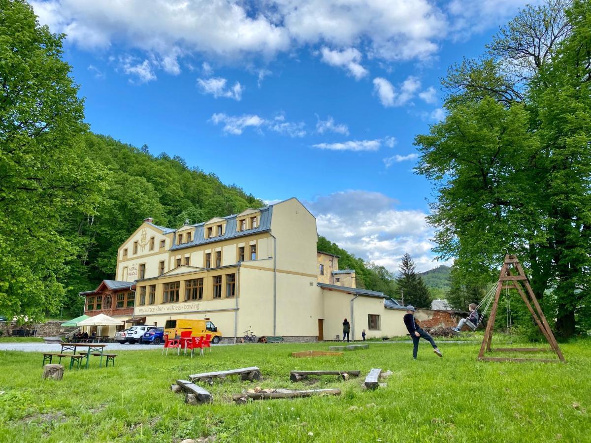 Hotel Praded Thamm Zlaté Hory Zewnętrze zdjęcie